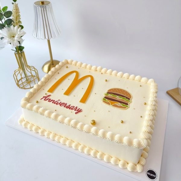 Annie Square Cake - Image 2