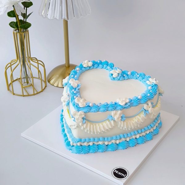 Blue Heart Cake - Image 2