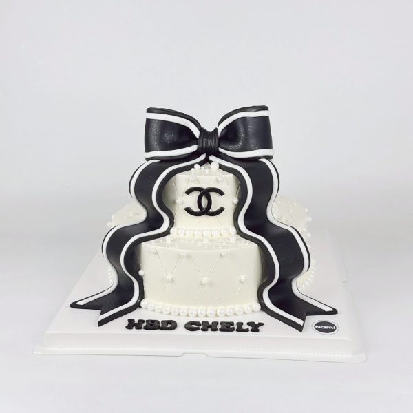 Brand sculpture Cake - Image 2