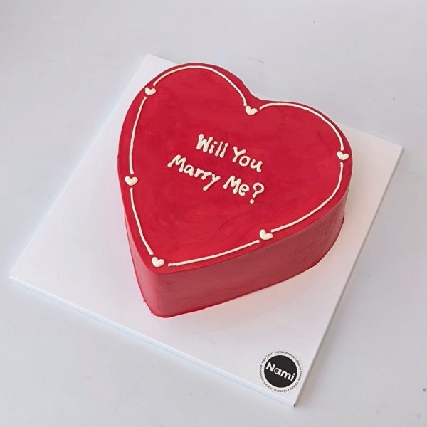 Red Heart Cake - Image 5