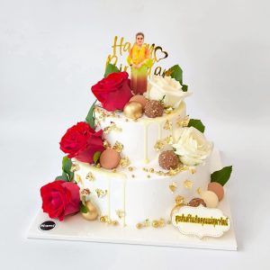 Red Rose Cake