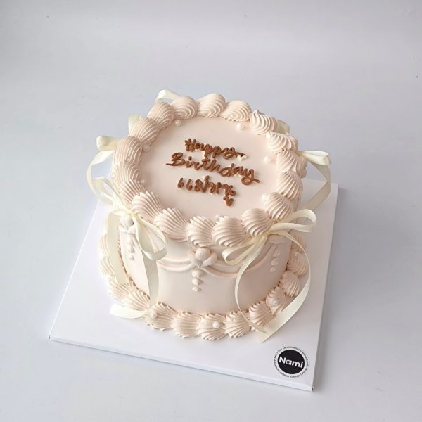 White draped cake - Image 2