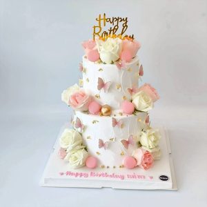 White Rose Cake