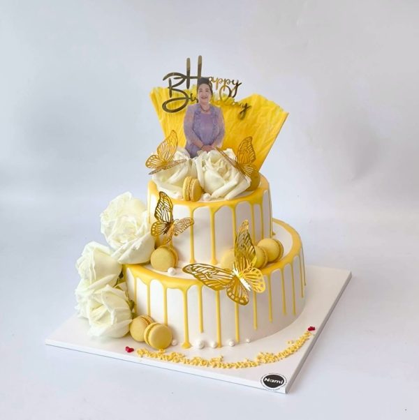 White Rose Cake - Image 4