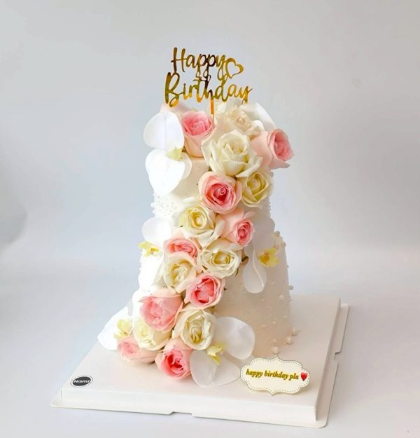 White Rose Cake - Image 2
